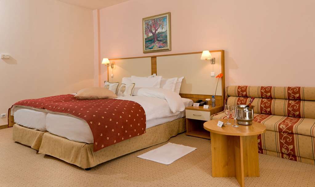 Apollo Spa Resort - Premium All-Inclusive , Pools & Free Beach, Individual Ac In Every Room Sables d'or Chambre photo