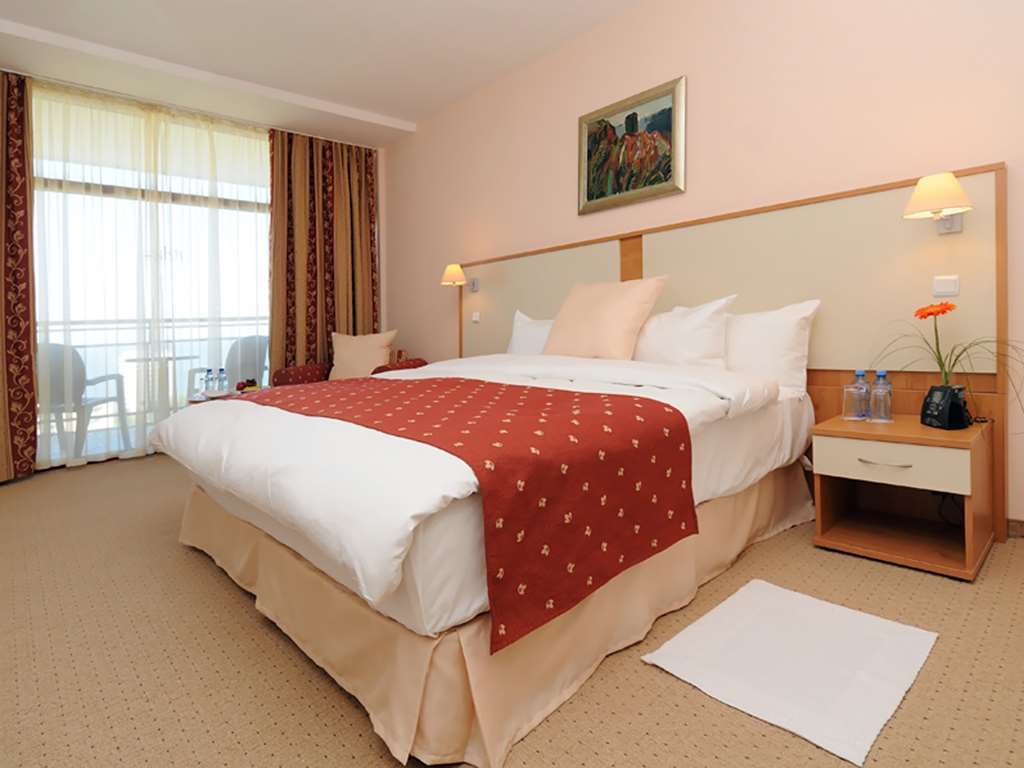 Apollo Spa Resort - Premium All-Inclusive , Pools & Free Beach, Individual Ac In Every Room Sables d'or Chambre photo